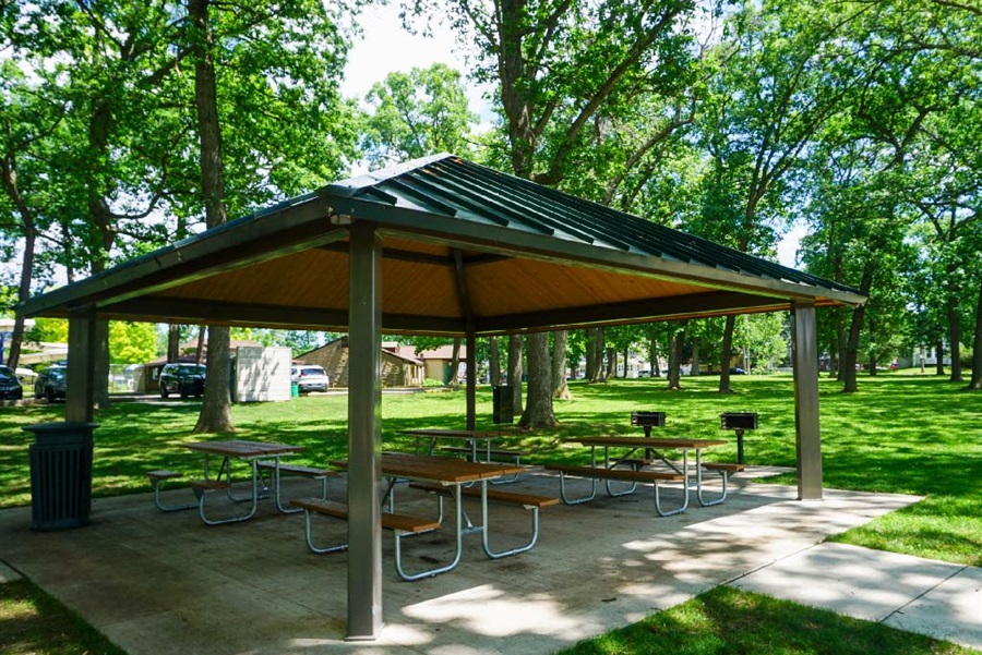New picnic shelter at Briggs Park
